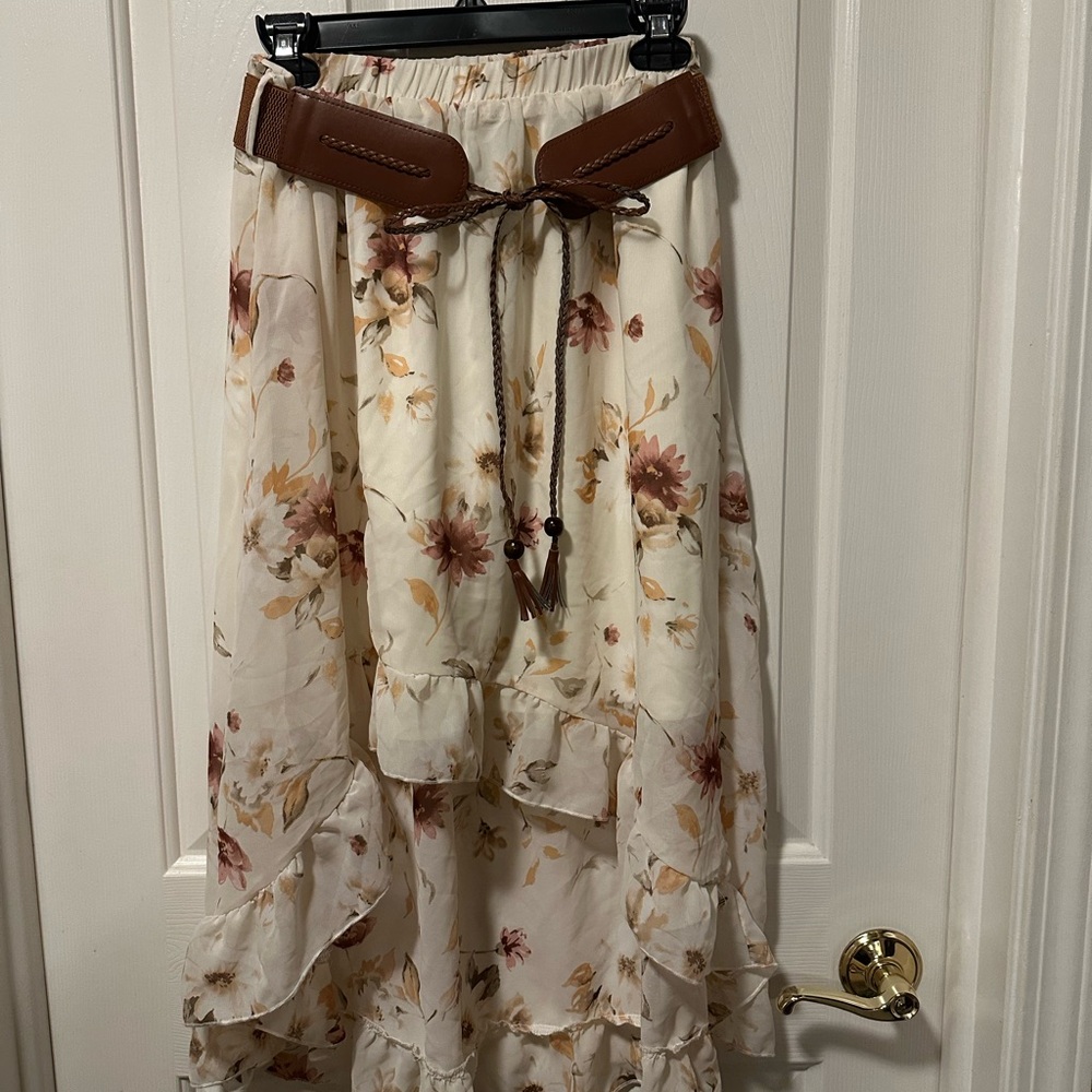 Cream A-Line Maxi Skirt with Tie Front for Casual Wear